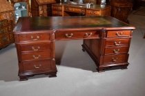 04027-Large-Victorian-Mahogany-Partners-Pedestal-Desk