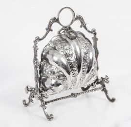 00445-Victorian-Silver-Shell-Shaped-Biscuit-Sweet-Container-1