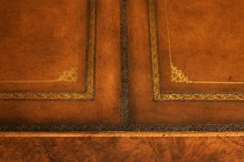 00949-Stunning-Large-Victorian-Walnut-Pedestal-Desk-10