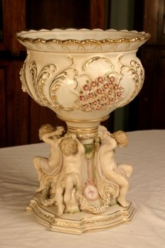 00987-Gorgeous-Dresden-Hand-Painted-Porcelain-Centrepiece-1