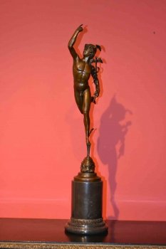 01163-Striking-Bronze-of-Mercury---Hermes-1