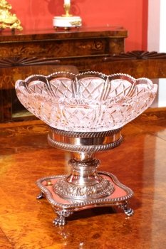 01358-English-Silver-Plate-&-Cut-Glass-Comport---Centrepiece-1