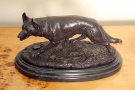 01640-Beautiful-Bronze-Fox-Statue-on-a-Marble-Base-1