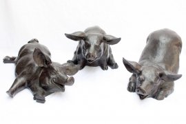 01641-Delightful-Set-Three-Bronze-Pig-Sculptures-Marble-Bases-1