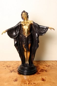 01818-Stunning-Gilded-Bronze-Statue-of-a-Lady-F.-Preiss-1