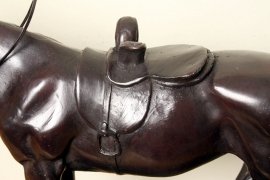 01820-Stunning-Bronze-Racehorse-&-Blacksmith-Sculpture-5