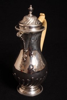 02044-Antique-English-George-II-Silver-Coffee-Pot-London-1772-1