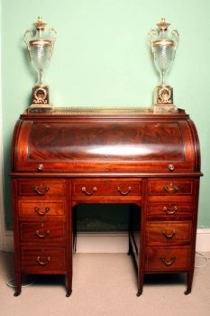 02066-Antique-Victorian-Flame-Mahogany-Cylinder-Bureau-c.1890-1