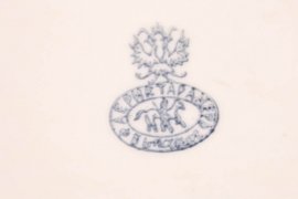 02071-Hand-Painted-Russian-Navy-Blue-Porcelain-Casket-10