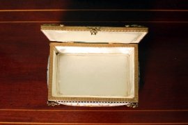 02071-Hand-Painted-Russian-Navy-Blue-Porcelain-Casket-6