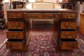 02088-Stunning-Victorian-Small-Walnut-Desk-3
