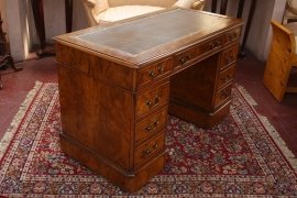 02088-Stunning-Victorian-Small-Walnut-Desk-5