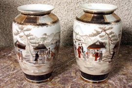 02104-Pair-Japanese-Satsuma-Hand-Painted-Porcelain-Vases-1