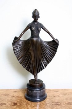 02428-Stunning-Bronze-Art-Deco-Dancing-Lady-Chiparus-1