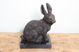 02479-Attractive-&-Lifelike-Bronze-Bunny-Rabbit-Sculpture-1