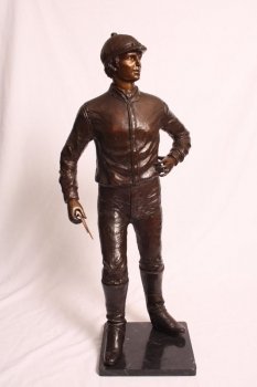 02707-Beautiful-&-Lifelike-Bronze-Sculpture-of-a-Horse-Jockey-1