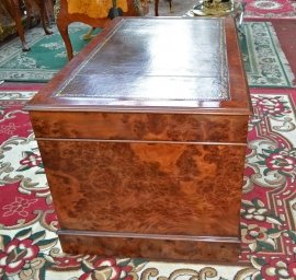 03144-Stunningl-Victorian-Style-Small-Burr-Walnut-Desk-3