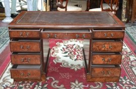 03144-Stunningl-Victorian-Style-Small-Burr-Walnut-Desk-7