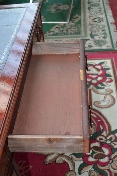 03144-Stunningl-Victorian-Style-Small-Burr-Walnut-Desk-8