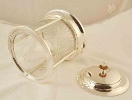 03319-Lovely-Silver-Plate-&-Cut-Glass-Biscuit-Sweet-Tea-Box-2