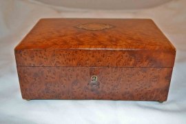 03334-Antique-Victorian-Amboyna-Casket-C1870-12