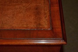 03359-Stunning-Vintage-Large-Mahogany-Pedestal-Partners-Desk-15