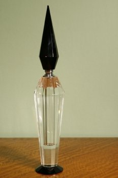 Art-Deco-1920s-Style-Tall-Ebony-Crystal-Perfume-Bottle-1