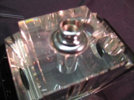Art-Deco-Style-Clear-and-Black-Crystal-Perfume-Bottle-4