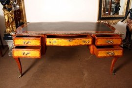 Large-Bombe-Louis-XV-Bureau-Plat-Writing-Table-Desk-3