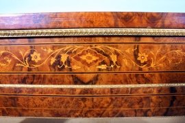 Pair-Italian-Burr-Walnut-Inlaid-Display-Cabinets-9