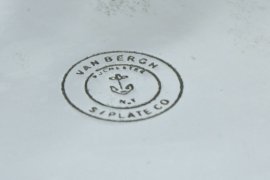 Sheffield-Silver-Plate---Engraved-Glass-Wine-Cooler-6