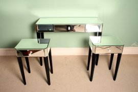 Stunning-1950s-Style-Mirrored-3-Piece-Bedroom-Suite-1