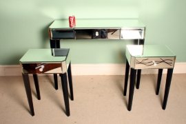 Stunning-1950s-Style-Mirrored-3-Piece-Bedroom-Suite-14