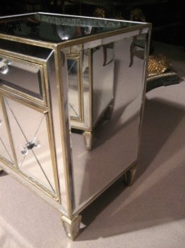 Stunning-Pair-Art-Deco-Mirrored-Bedside-Tables-Cabinets-4