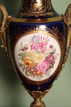 Stunning-Pair-Large-Sevres-Royal-Blue-Porcelain-Vases-5