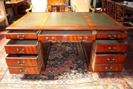 Stunning-Victorian-Large-Mahogany-Partners-Desk-4