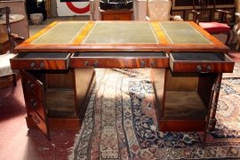 Stunning-Victorian-Large-Mahogany-Partners-Desk-9