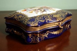 Superb-Russian-Hand-Painted-Porcelain---Ormolu-Casket-2