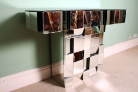 Unusual-Ultra-Modern-Mirrored-Cubist-Console-Table-3