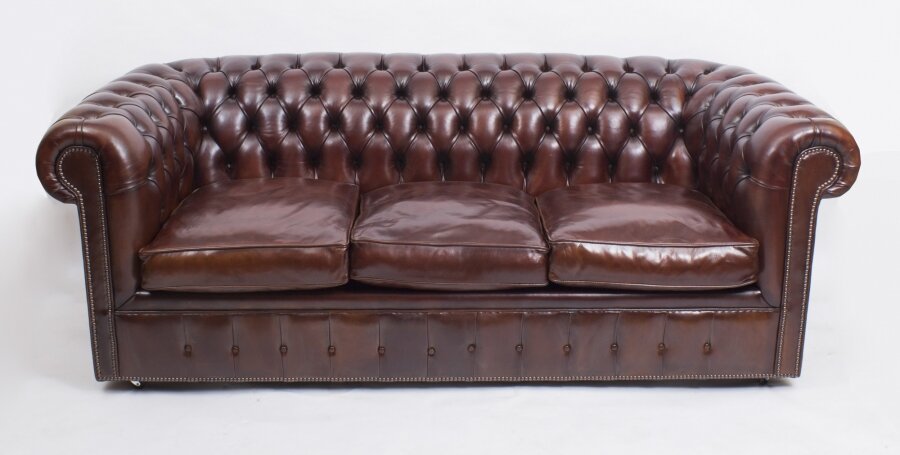 Bespoke English Leather Chesterfield Sofa Bed BBA | Ref. no. 08457 | Regent Antiques