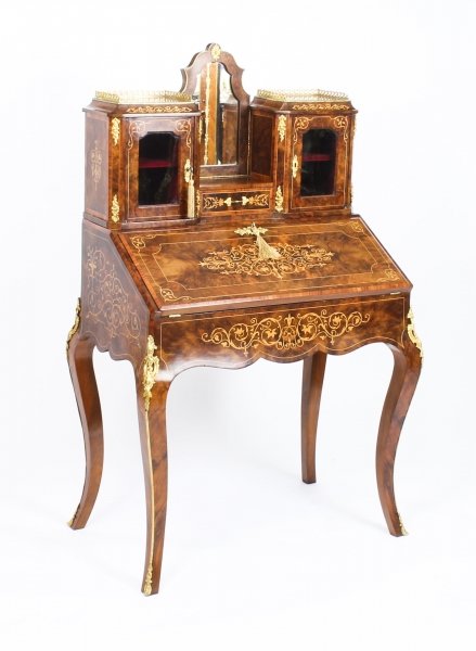 A Short Guide to Choosing the Perfect Antique Desk