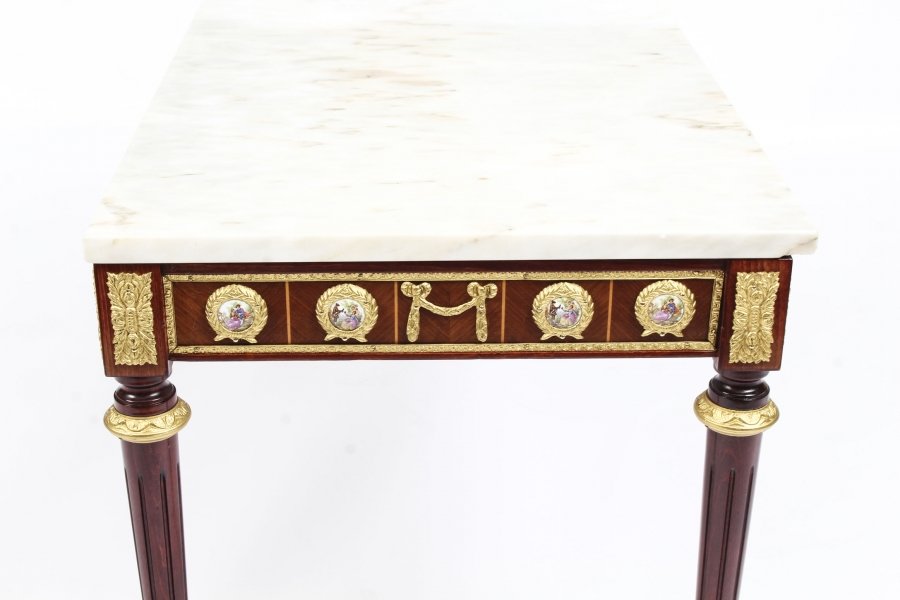  Functional and Stylish Antique Coffee Tables