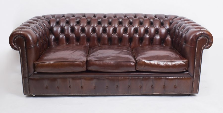 Dive Into the Beautiful World of Bespoke Leather Furniture