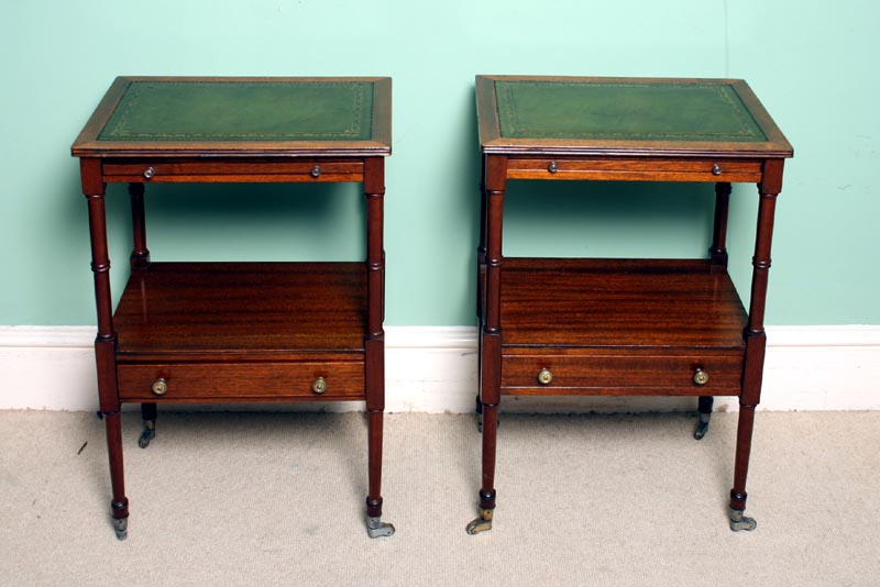 Pair Vintage English Mahogany Side Tables c19 Pair Vintage English Mahogany Side Tables c19