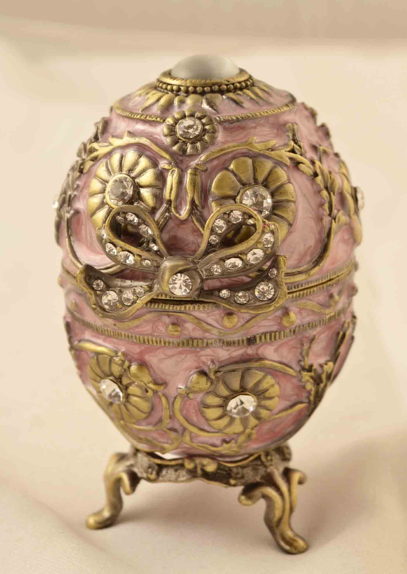 Stunning Pink Russian | Ref. no. 03327 | Regent Antiques