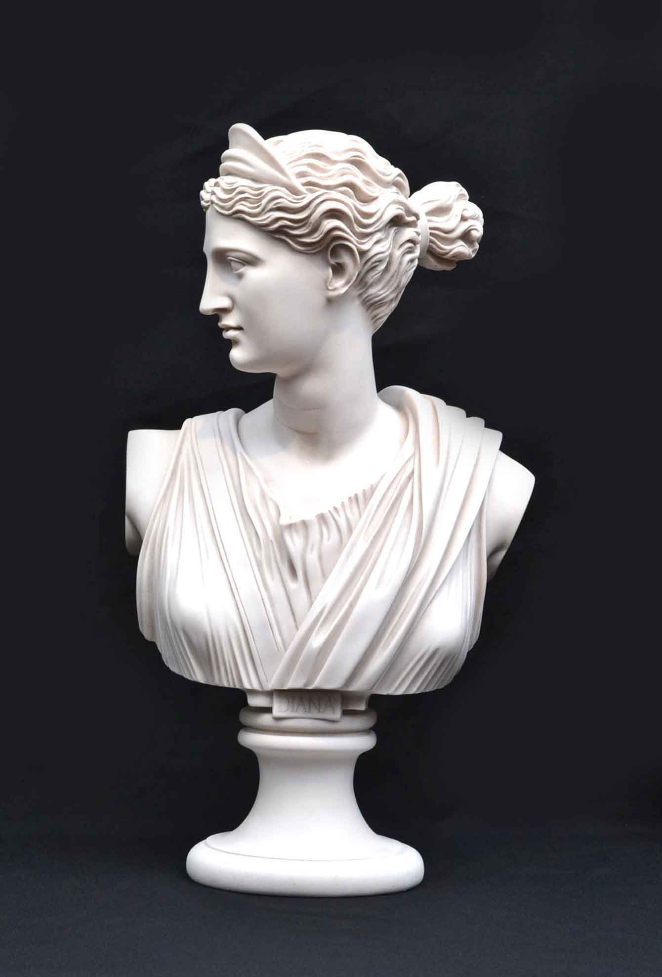 Stunning Marble Bust of Ref. no. 04048 Regent Antiques