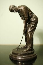 Pensive Golfer - Thinking of His Putt For a Birdie? | Ref. no. 01290 | Regent Antiques
