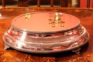 Stunning English Silver Plated Cake Stand Centrepiece | Ref. no. 01368 | Regent Antiques
