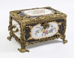 Lovely Hand Painted Russian Style Porcelain Casket | Ref. no. 02052 | Regent Antiques