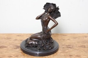 Stunning Bronze Sculpture of Beautiful Lady Colinet | Ref. no. 02457 | Regent Antiques